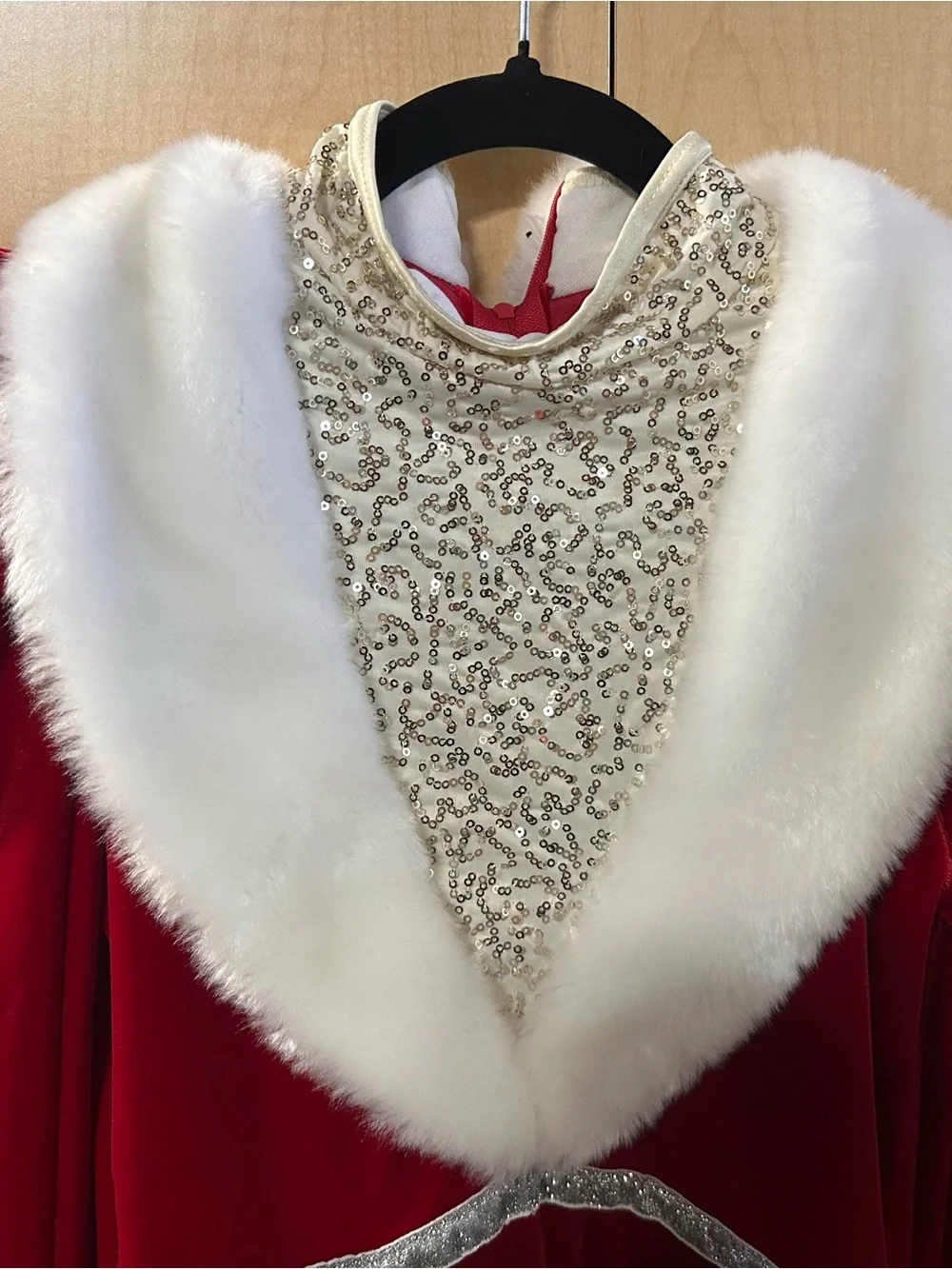 Weissman festive red